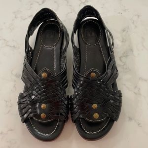 Frye Black leather huaraches, size 8. Boho, casual, comfortable.